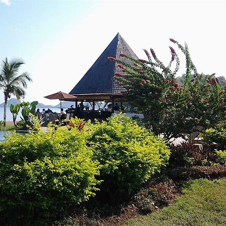 Luwansa Beach Resort Лабуан-Бахо Экстерьер фото