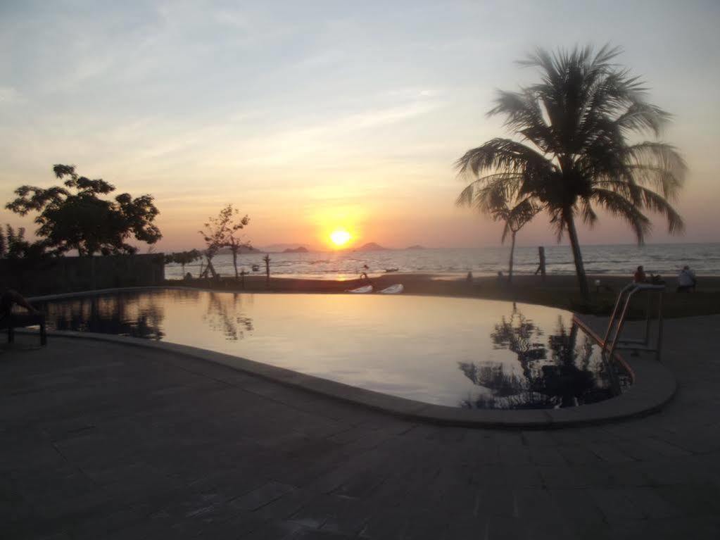 Luwansa Beach Resort Лабуан-Бахо Экстерьер фото